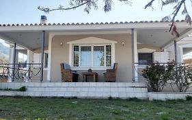 Fina'S House